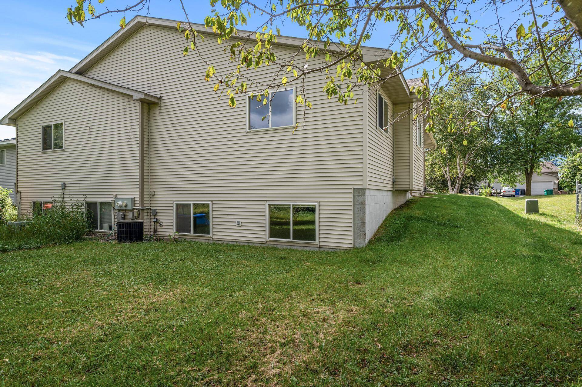 Albertville, MN 55301,6268 Kahler DR NE