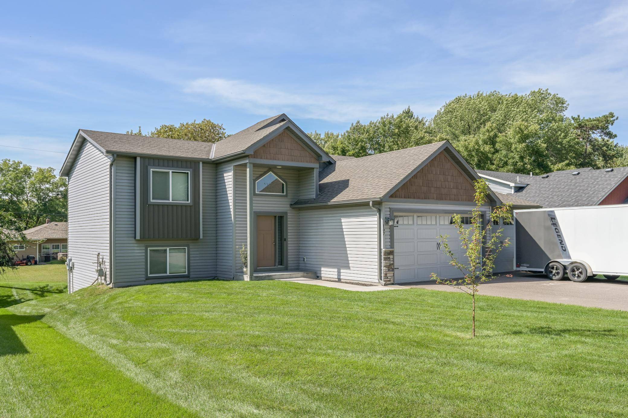 Isanti, MN 55040,107 3rd AVE SW