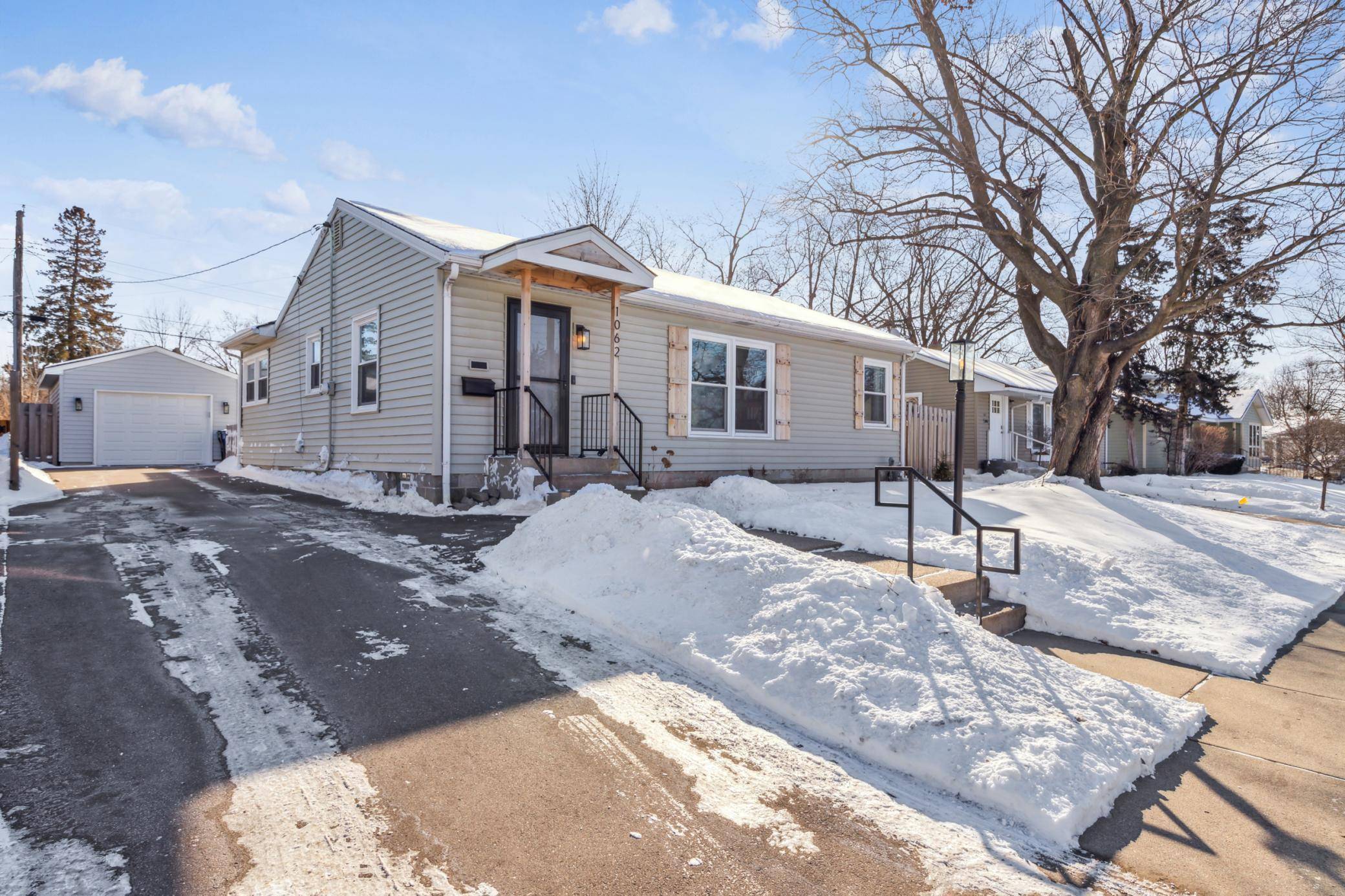 Saint Paul, MN 55116,1062 Colby ST