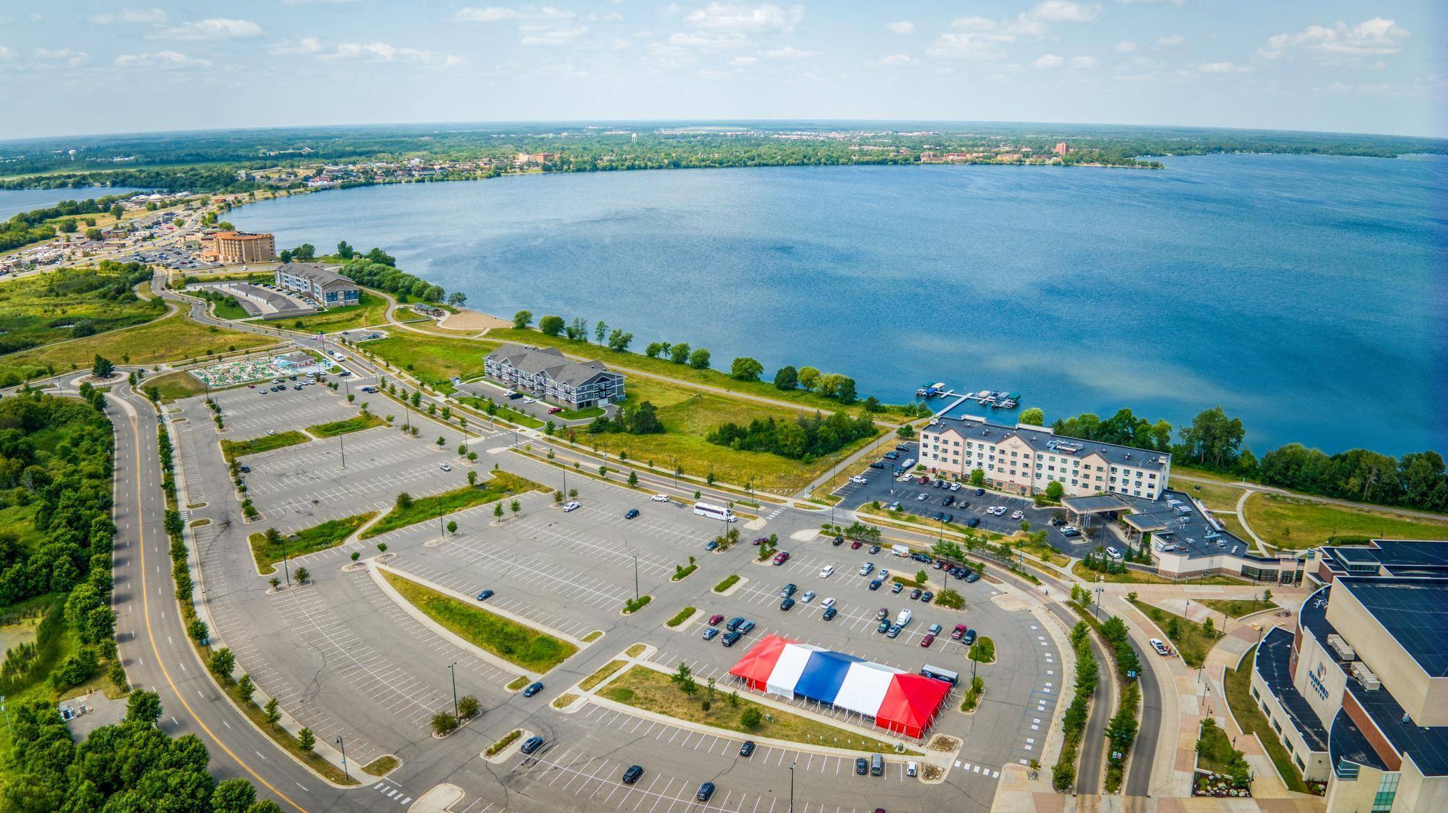 Bemidji, MN 56601,715 Lake Shore DR NE #106