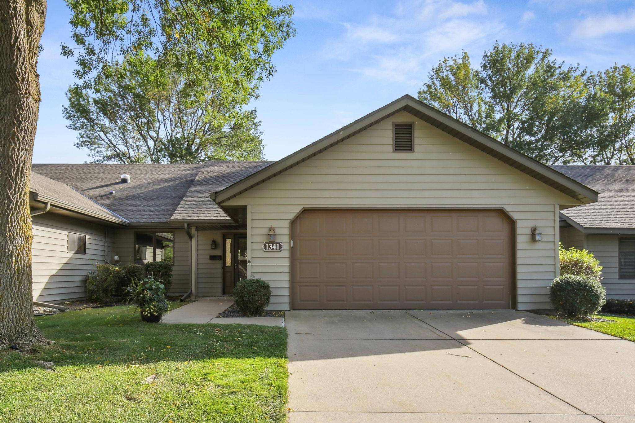 Hastings, MN 55033,1341 Jackson DR