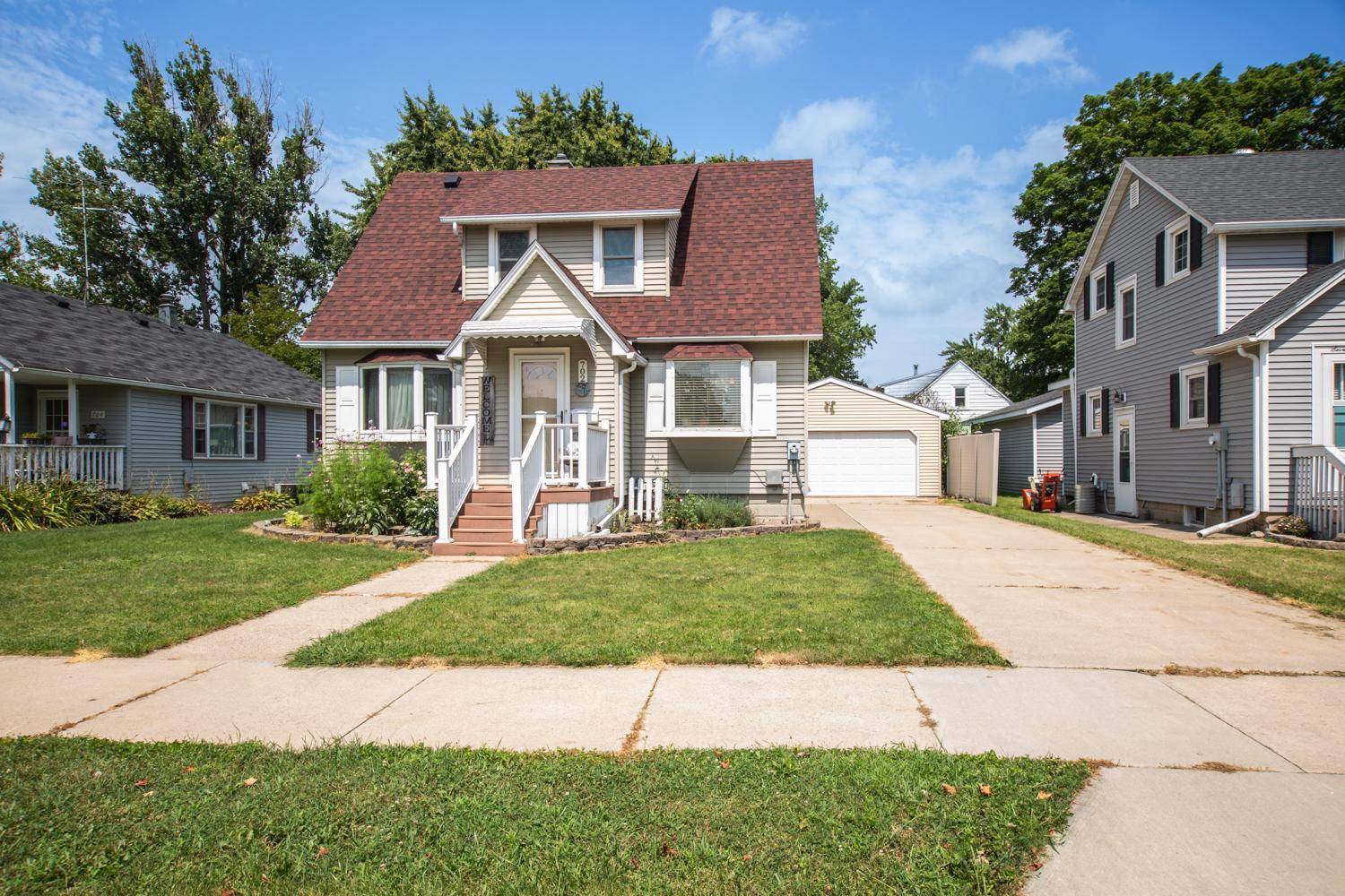 Austin, MN 55912,702 12th AVE NW