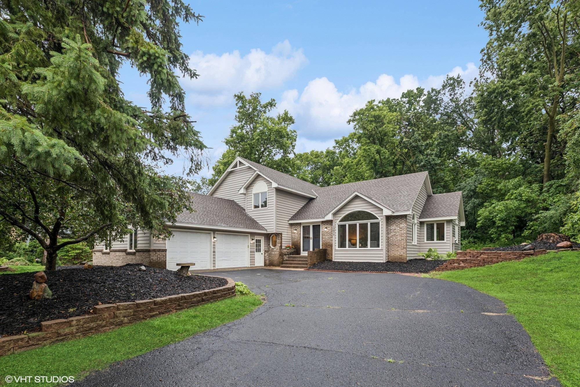 Apple Valley, MN 55124,13875 Pennock AVE