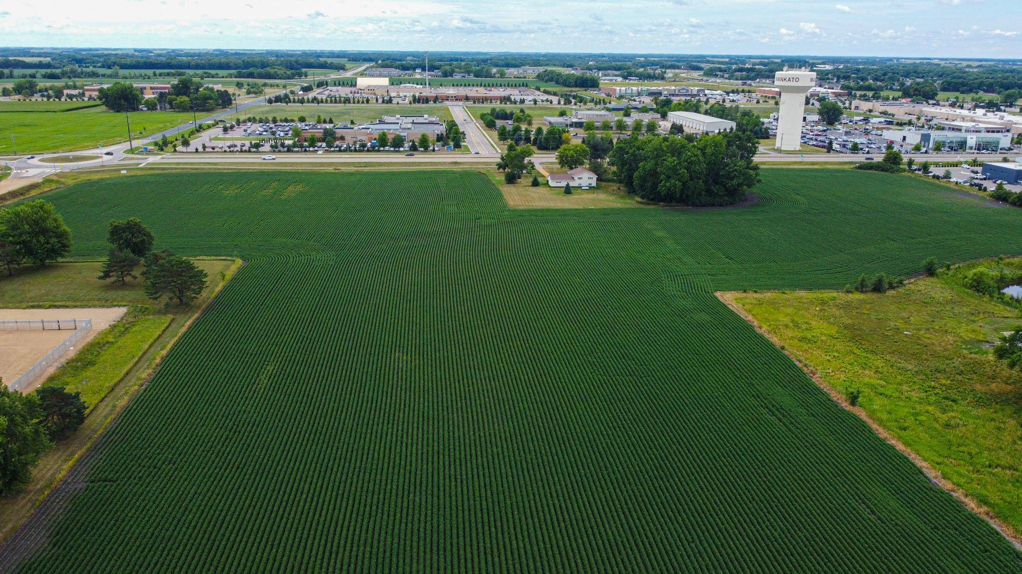 Mankato, MN 56001,1X Adams ST