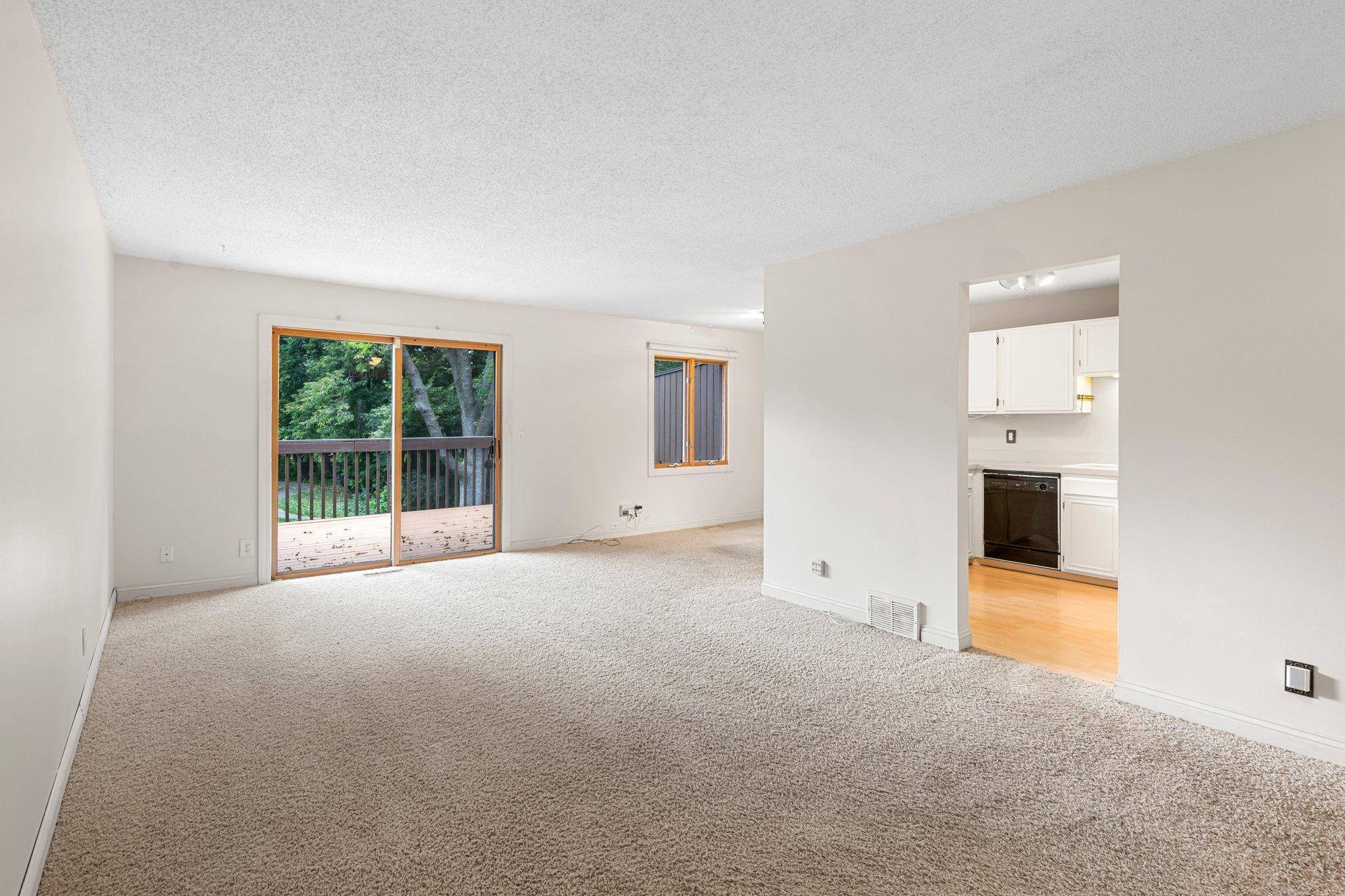 Maple Grove, MN 55369,242 W Eagle Lake DR