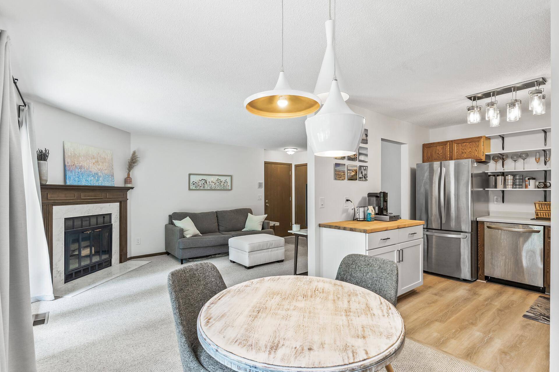 Edina, MN 55436,6991 Langford CT