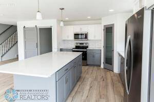 Horace, ND 58047,8606 61 ST S
