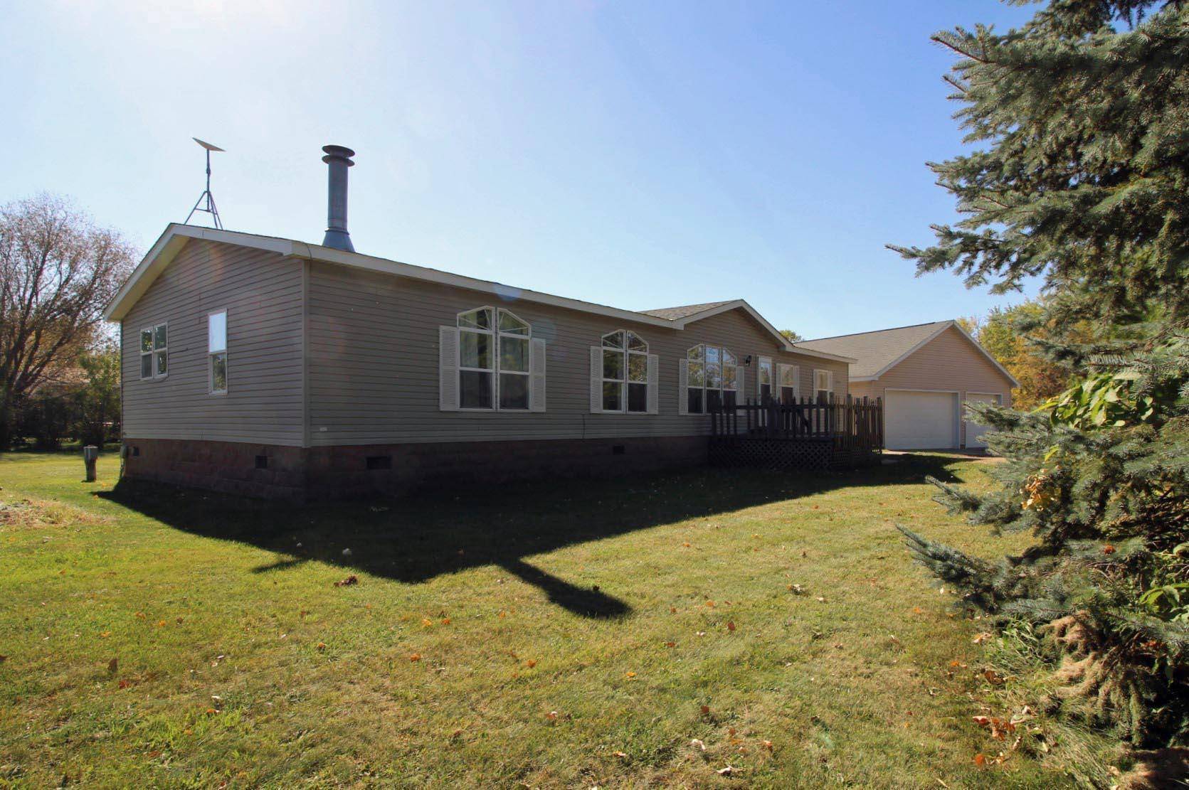 Alexandria, MN 56308,1720 Castle LN SE