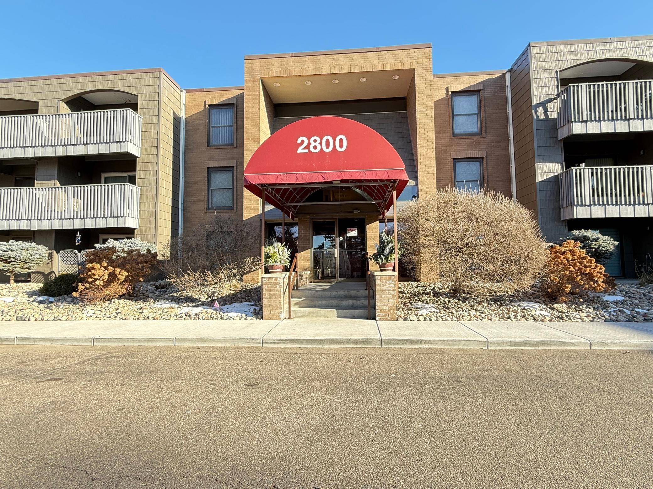 Roseville, MN 55113,2800 Hamline AVE N #112