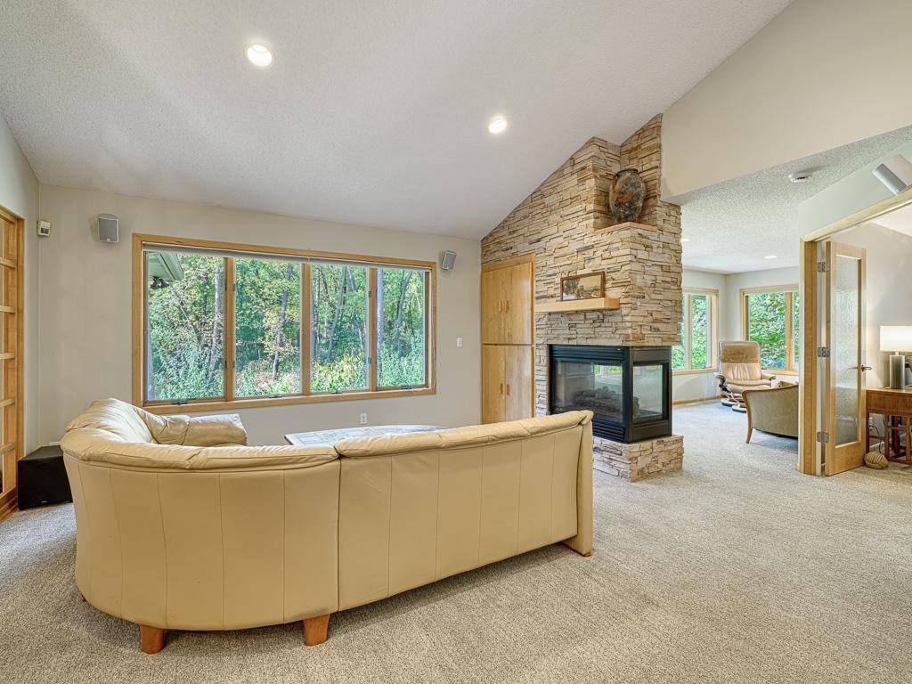 Vadnais Heights, MN 55127,3709 Oak Creek DR W