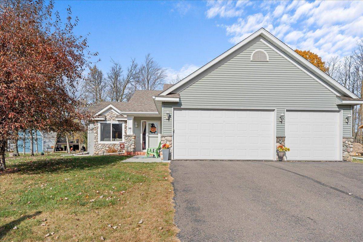 Amery, WI 54001,915 Wildflower CT