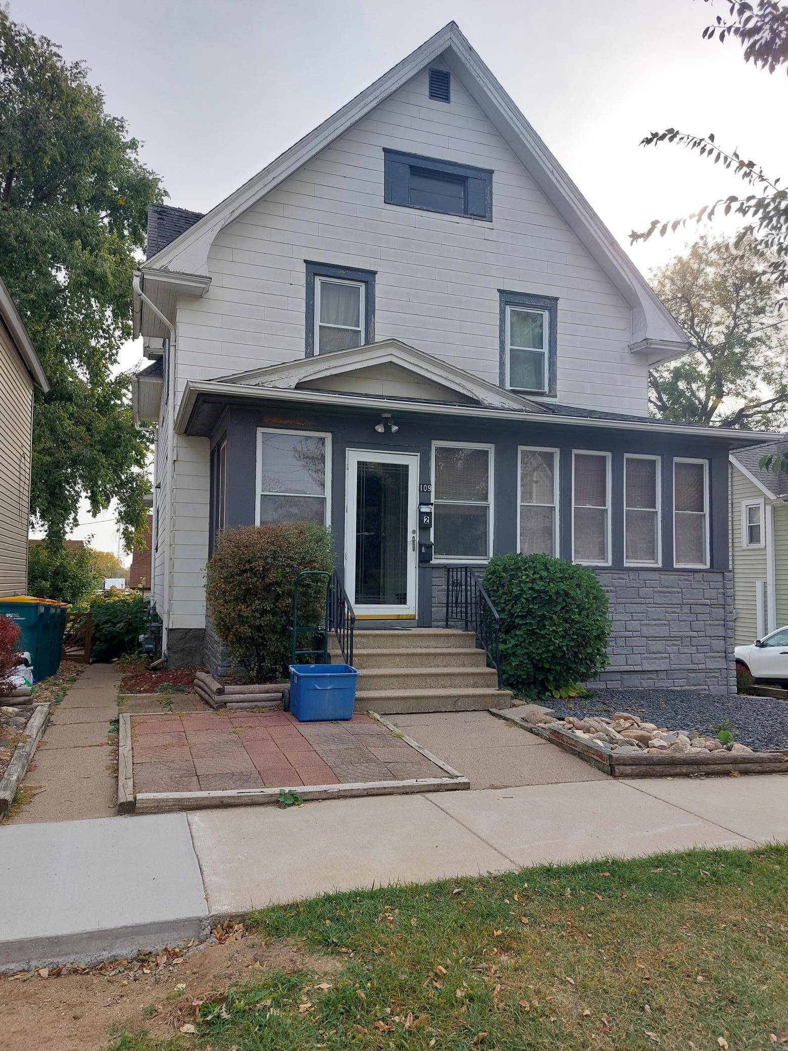 Albert Lea, MN 56007,109 Lake AVE