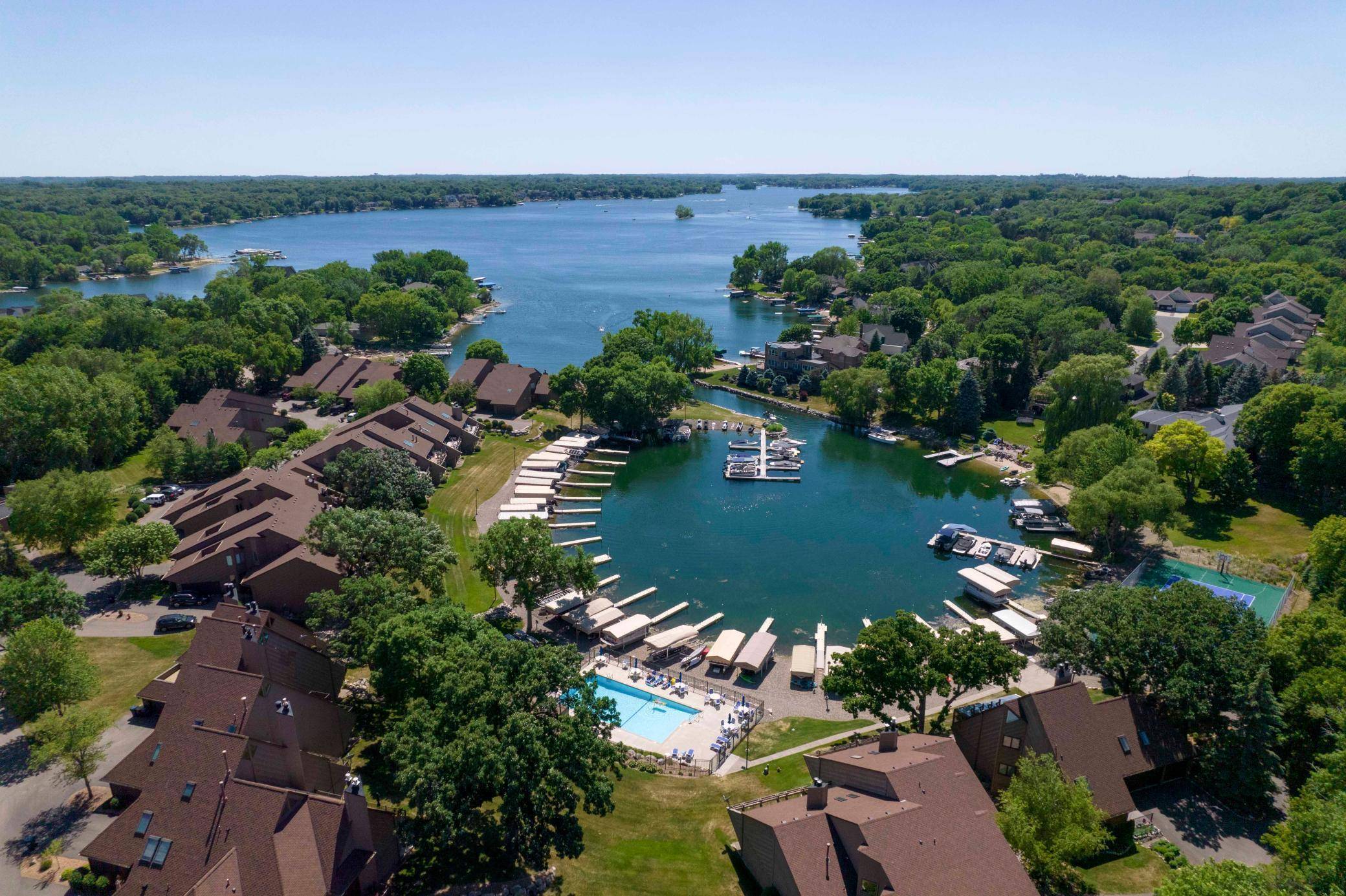 Prior Lake, MN 55372,6589 Harbor BCH NE