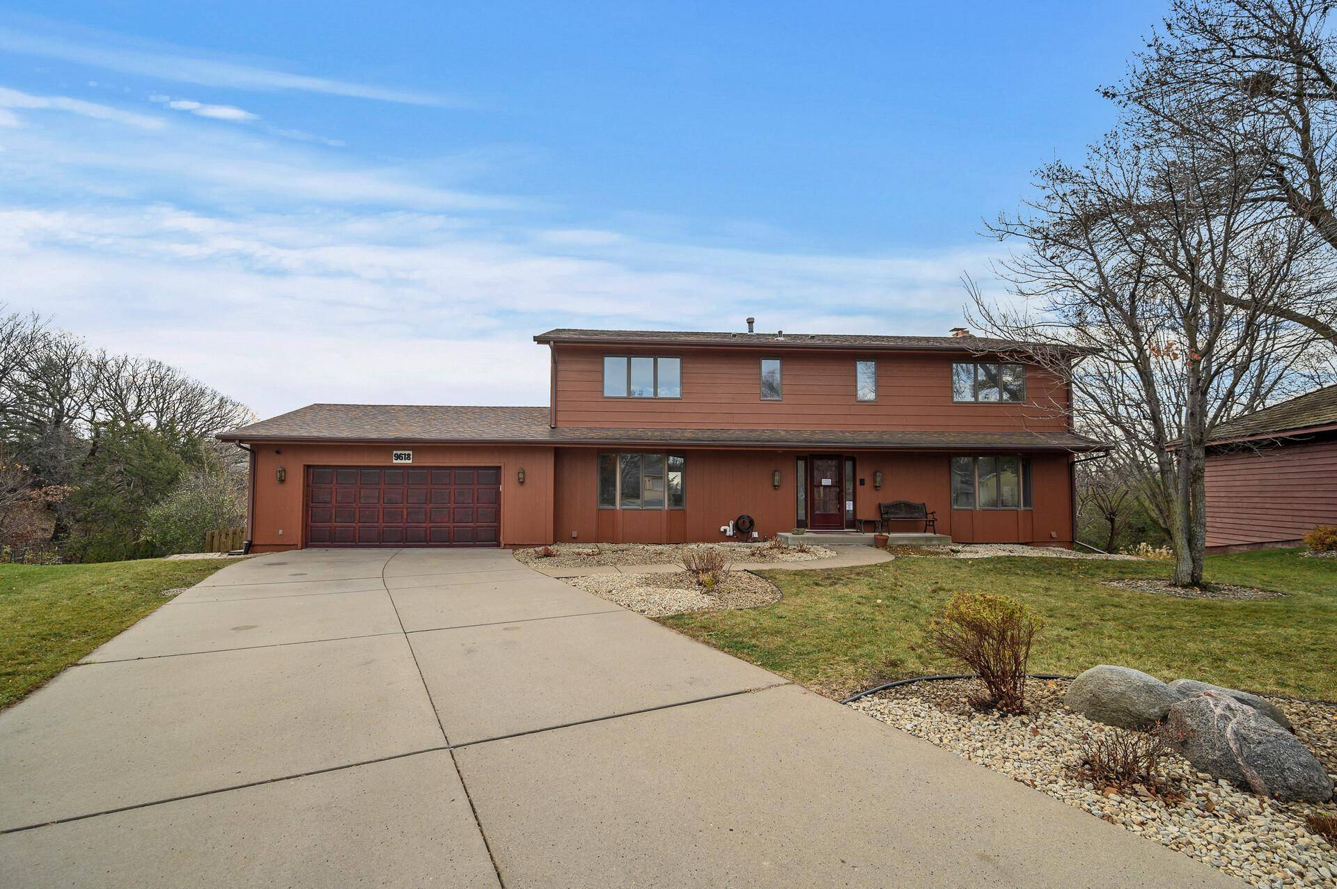 Bloomington, MN 55438,9618 Yukon CIR S