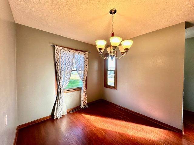 Eitzen, MN 55931,207 1st ST SE