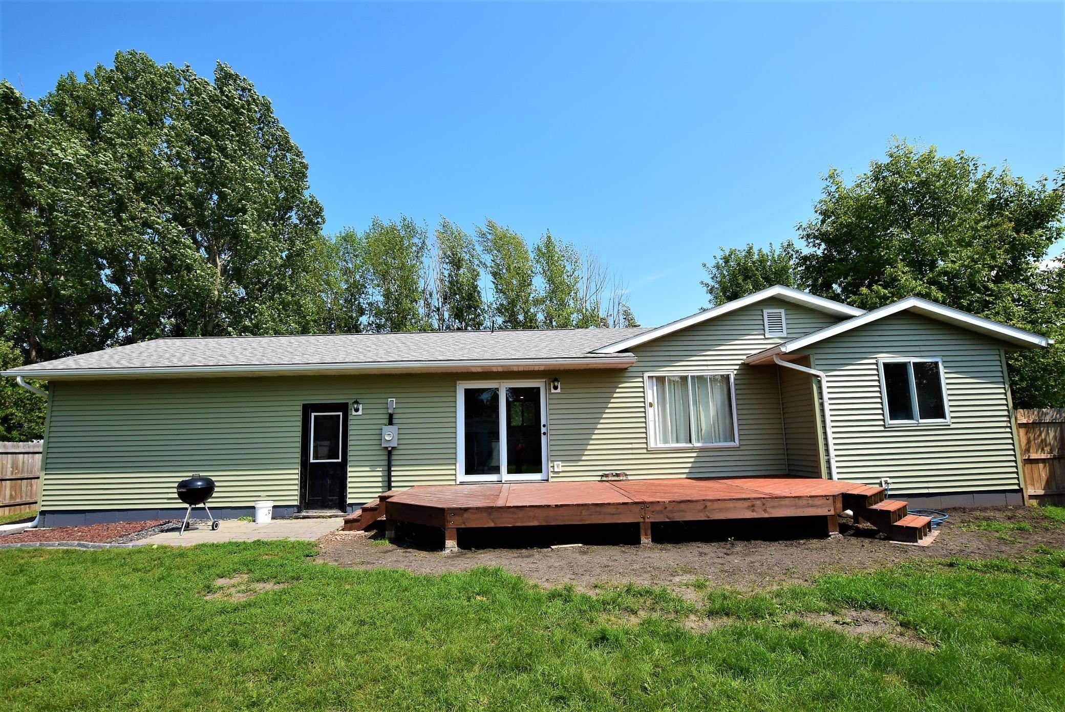 Roseau, MN 56751,313 10th AVE NE