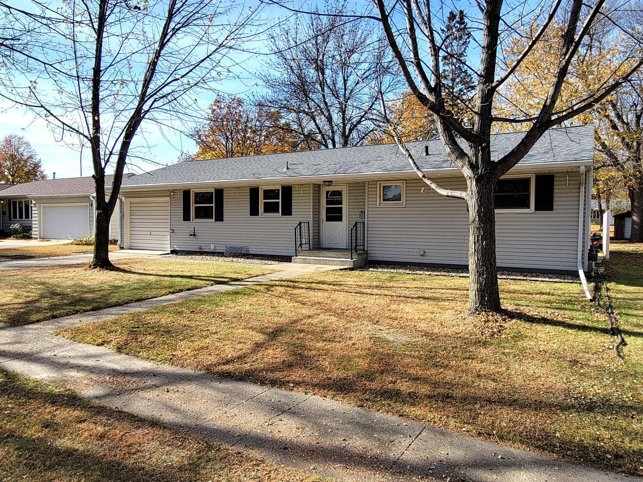 Montevideo, MN 56265,719 S 12th ST