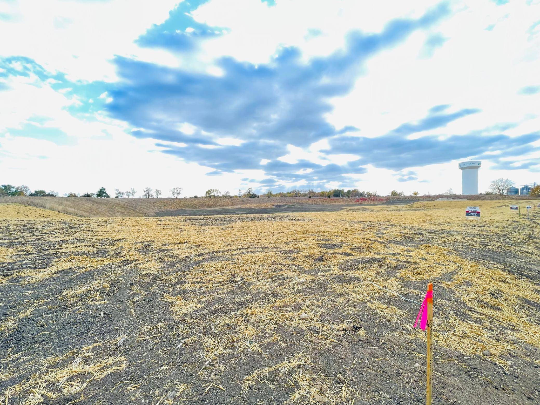 Windom, MN 56101,9 Cottonwood Lake BLVD