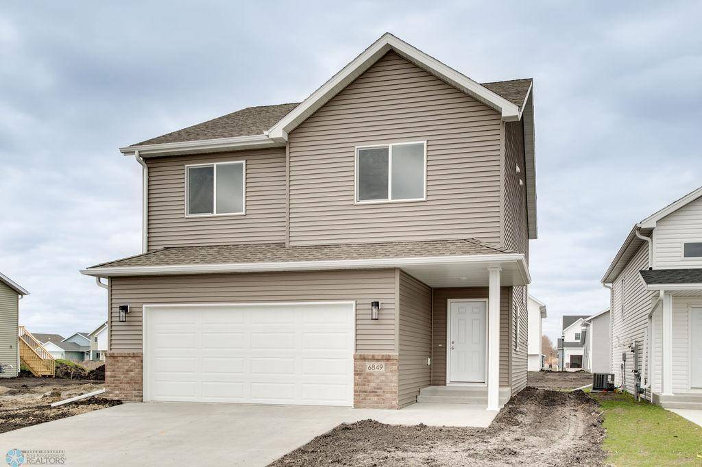 Fargo, ND 58078,6022 Martin LN W