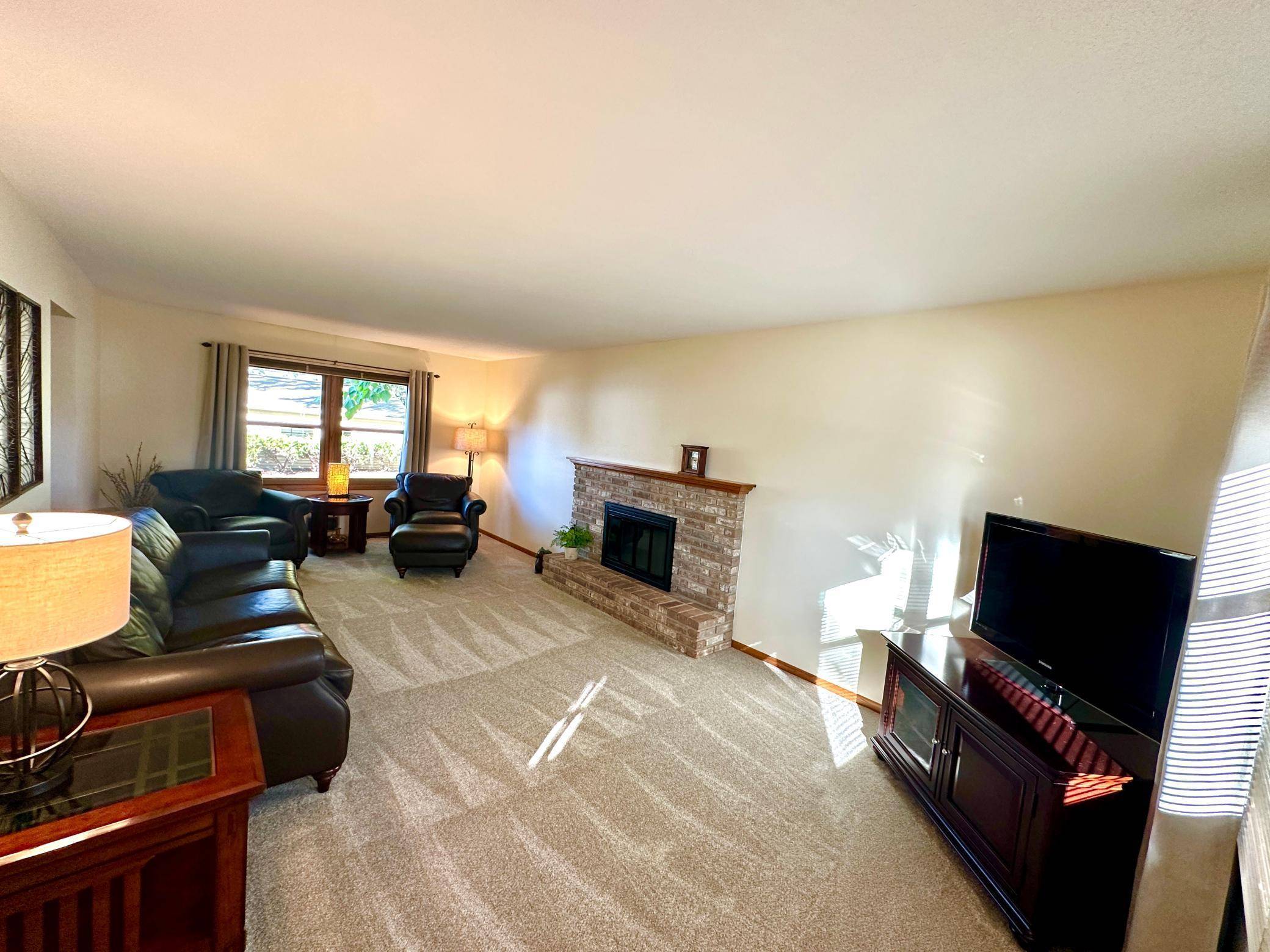 Saint Paul, MN 55106,1547 Hoyt AVE E
