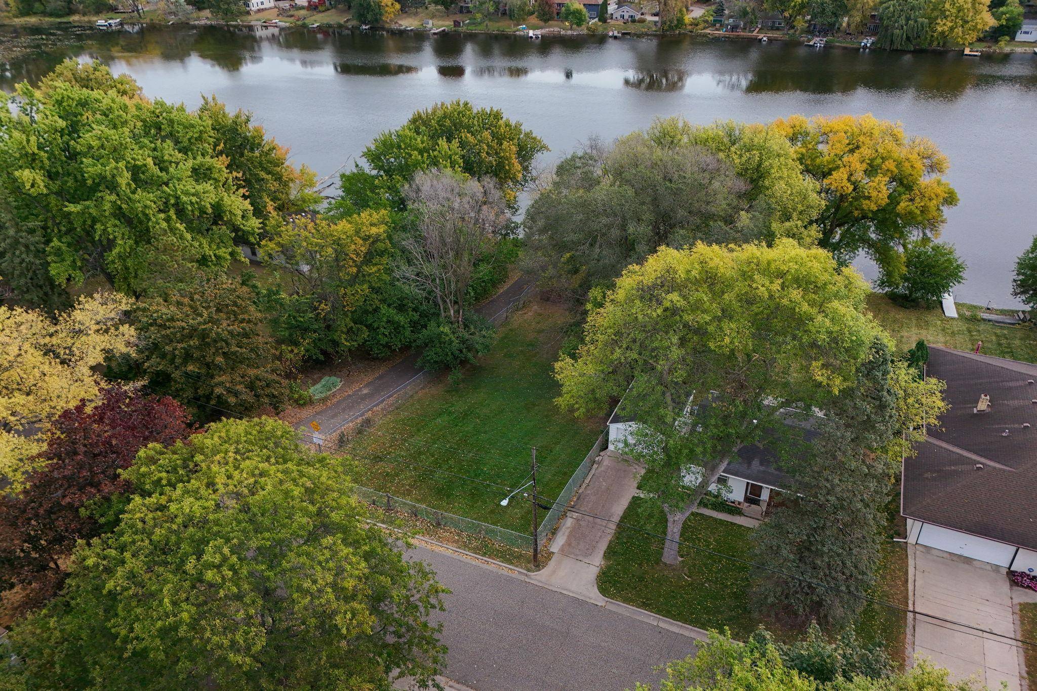 Oakdale, MN 55128,503 Gentry AVE N