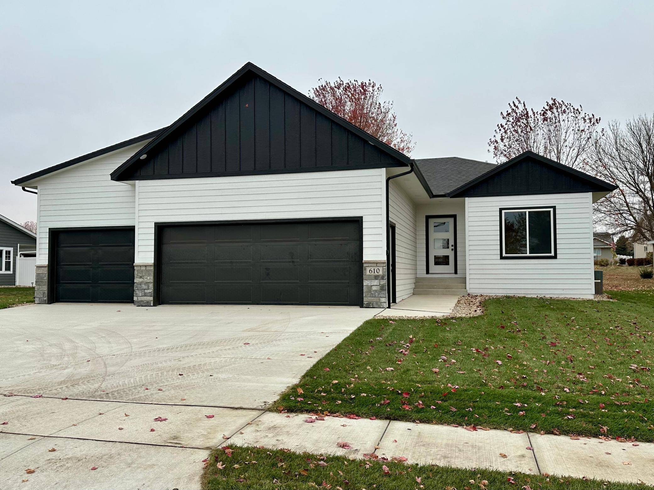 Luverne, MN 56156,610 Britz DR