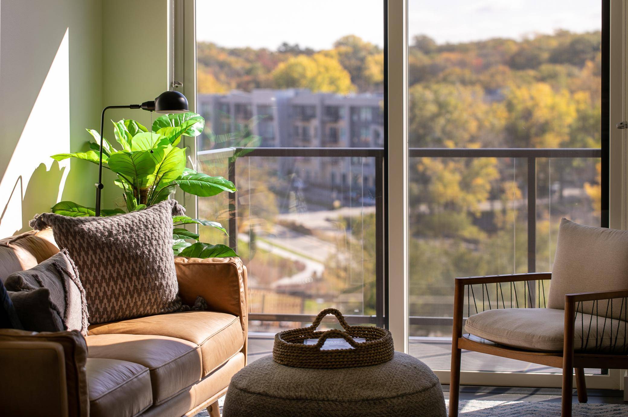 Minnetonka, MN 55305,12610 Ridgedale DR #324