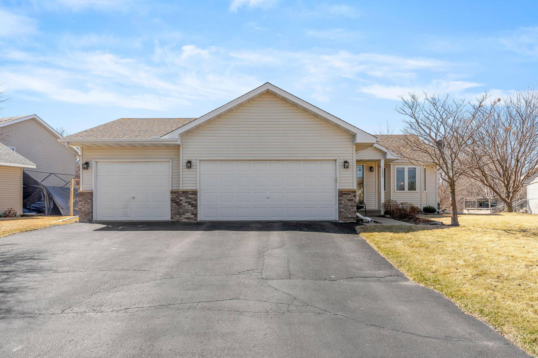 Buffalo, MN 55313,1603 Maple AVE