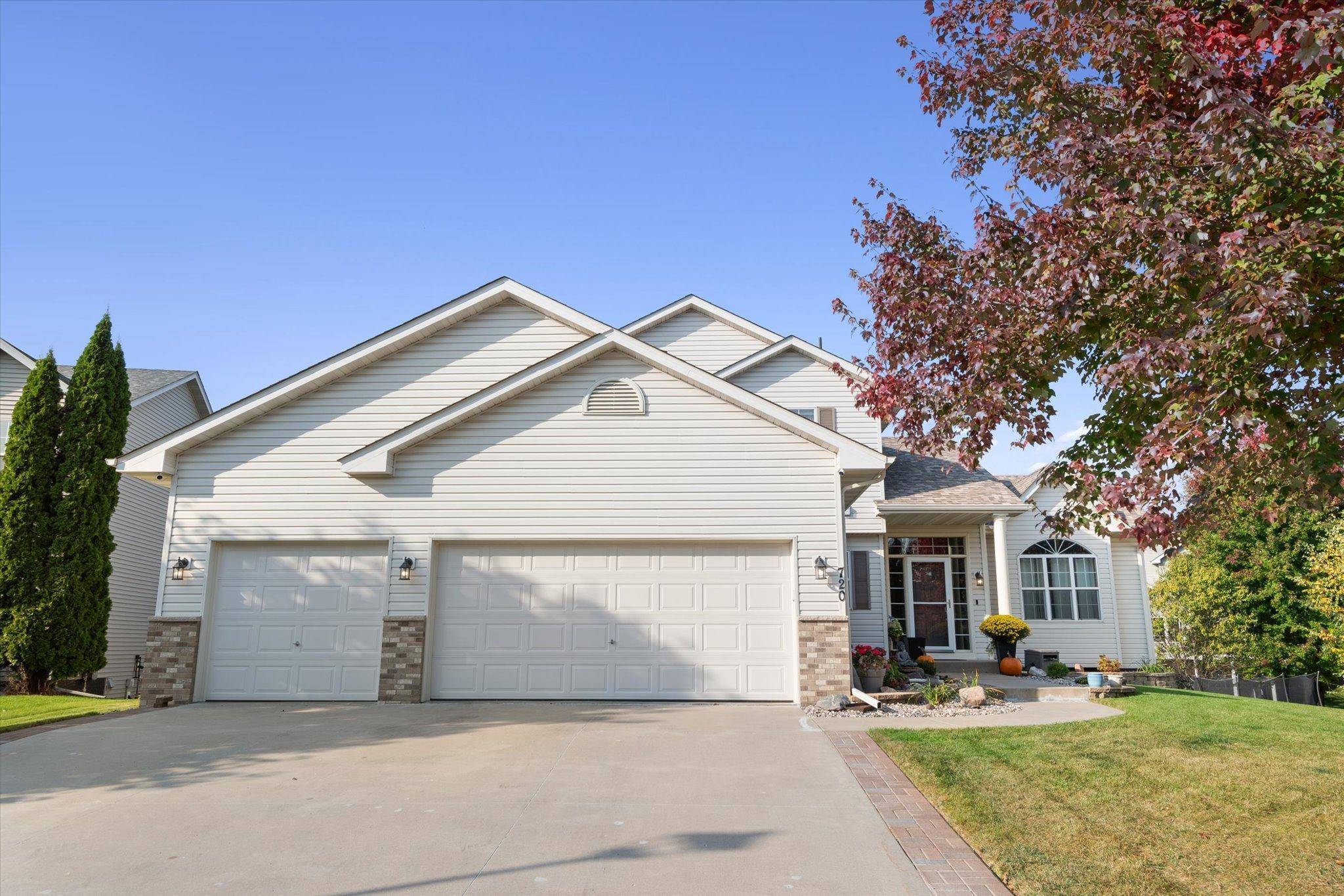 Shakopee, MN 55379,720 Westchester AVE