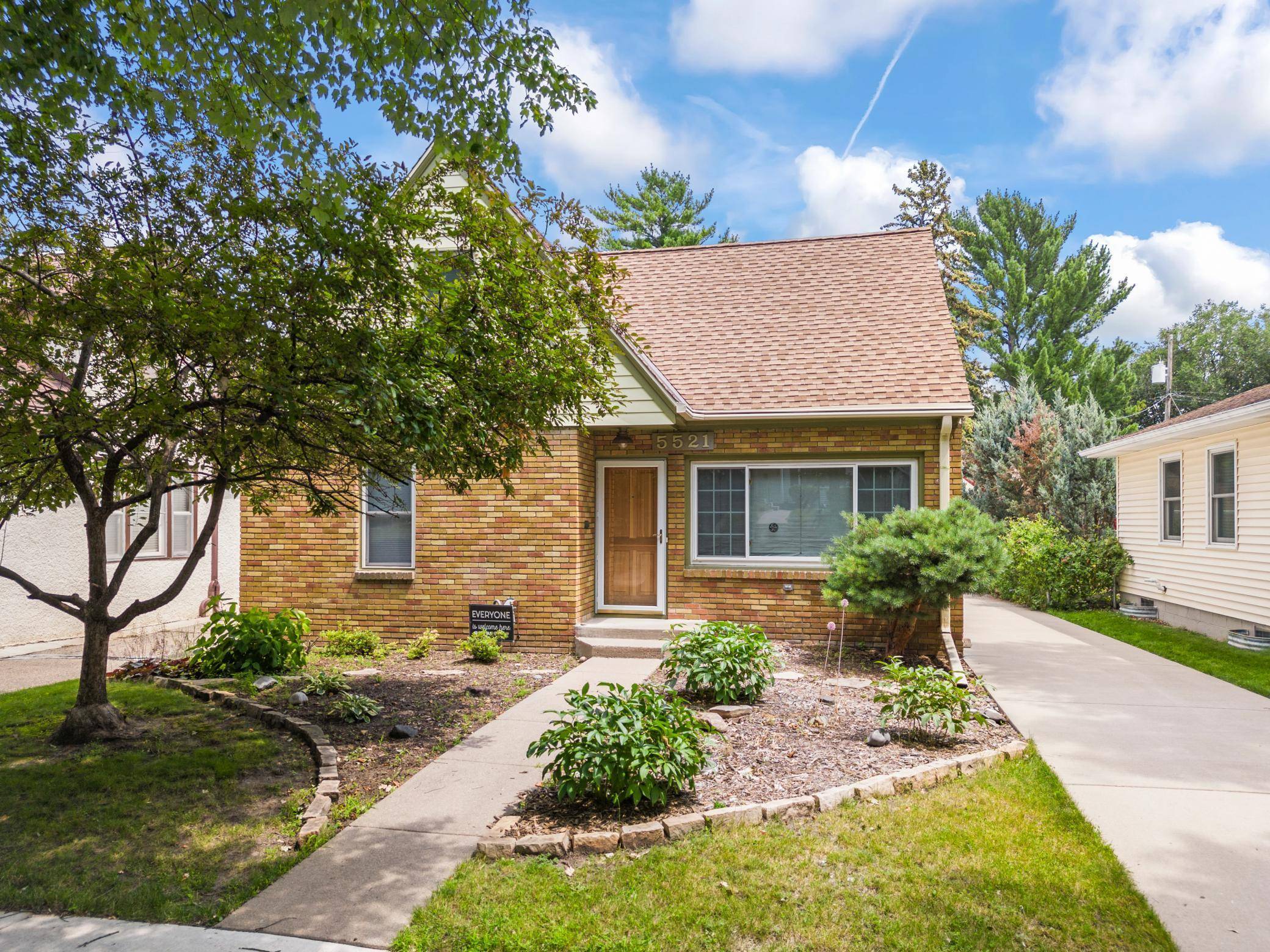 Minneapolis, MN 55419,5521 Bryant AVE S