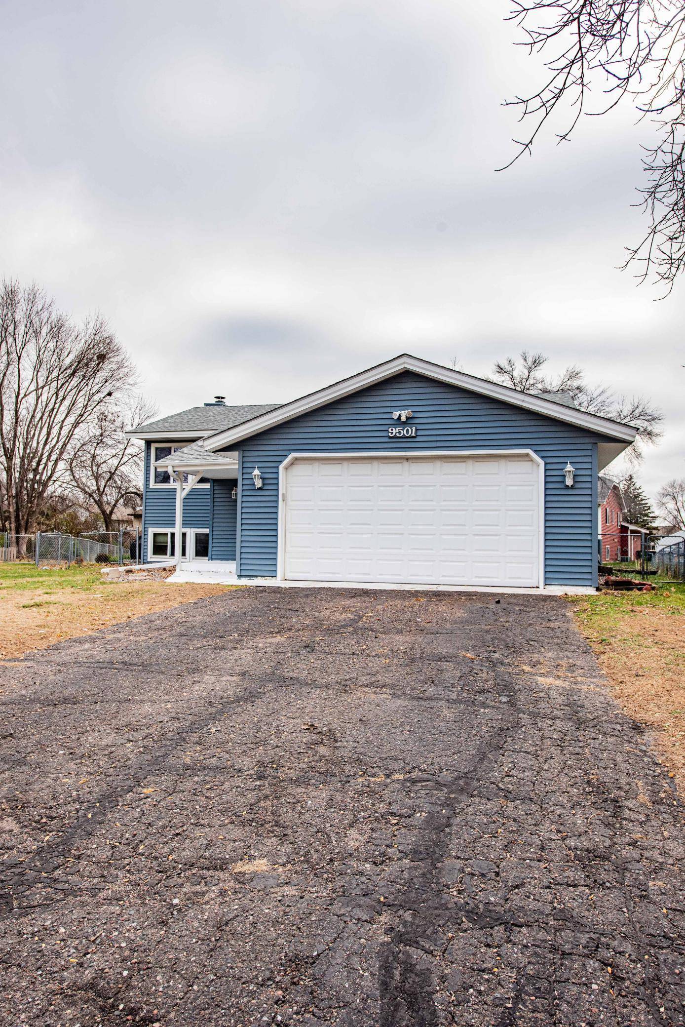 Blaine, MN 55434,9501 Madison ST NE