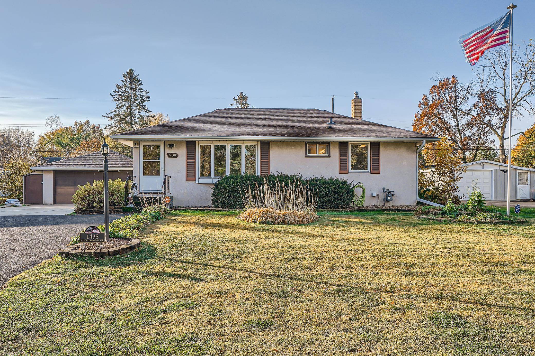 Maplewood, MN 55109,1438 Eldridge AVE E