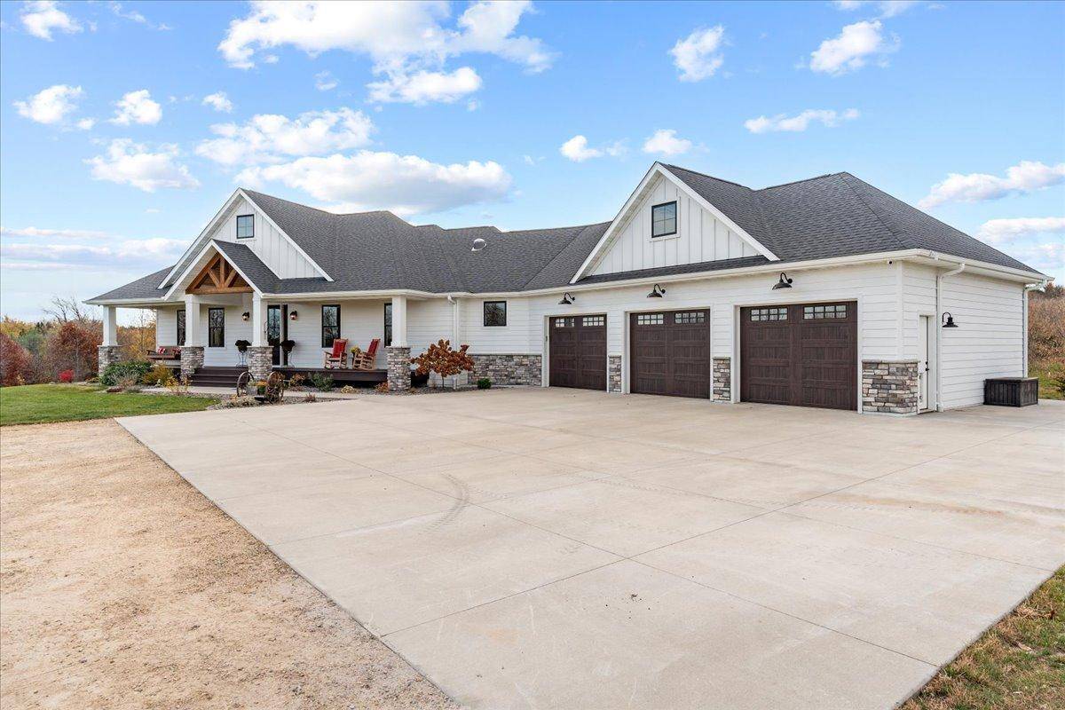 Warren Twp, WI 54023,766 107th ST