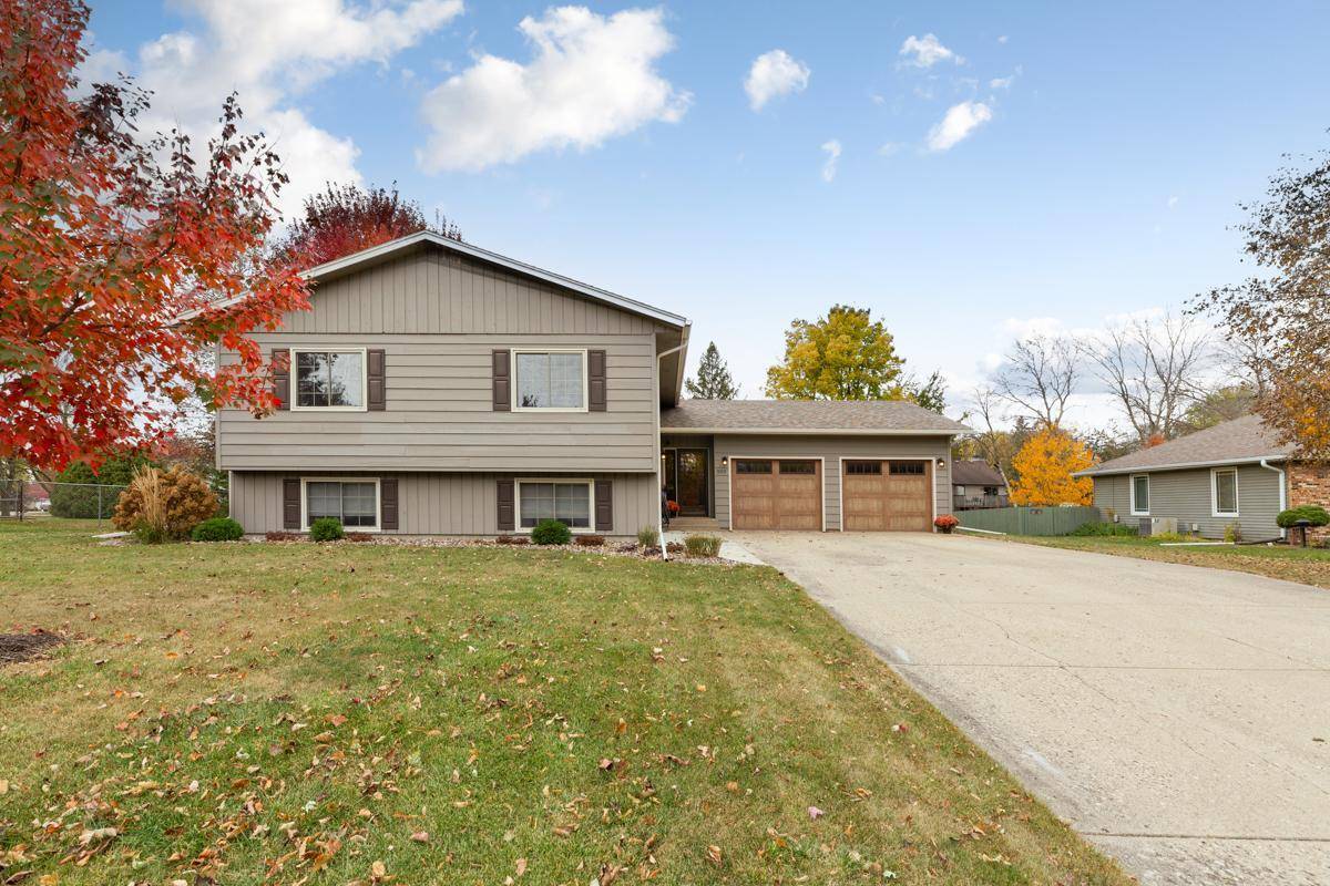 Owatonna, MN 55060,500 Crestview LN