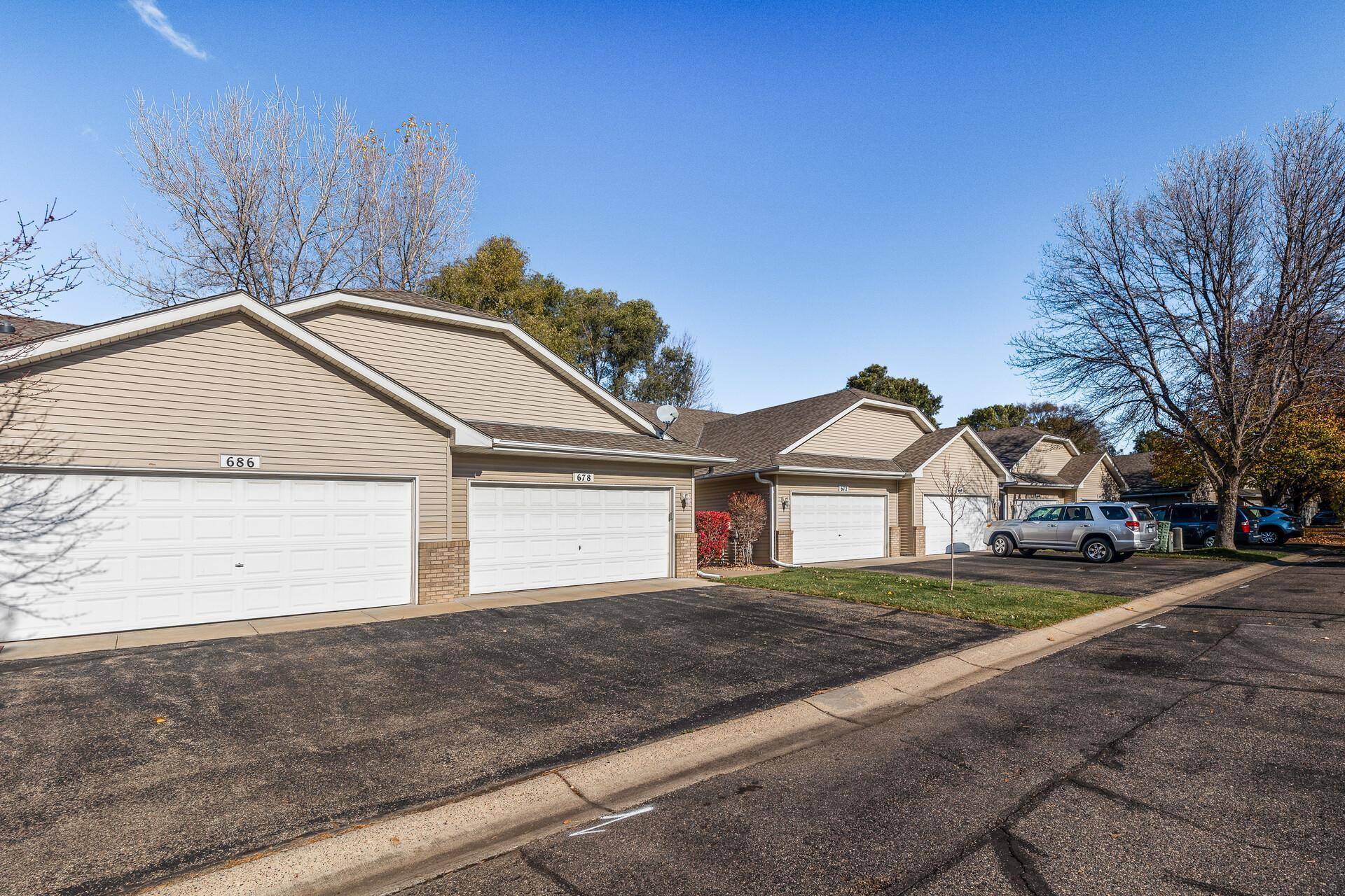Coon Rapids, MN 55433,678 85th AVE NW