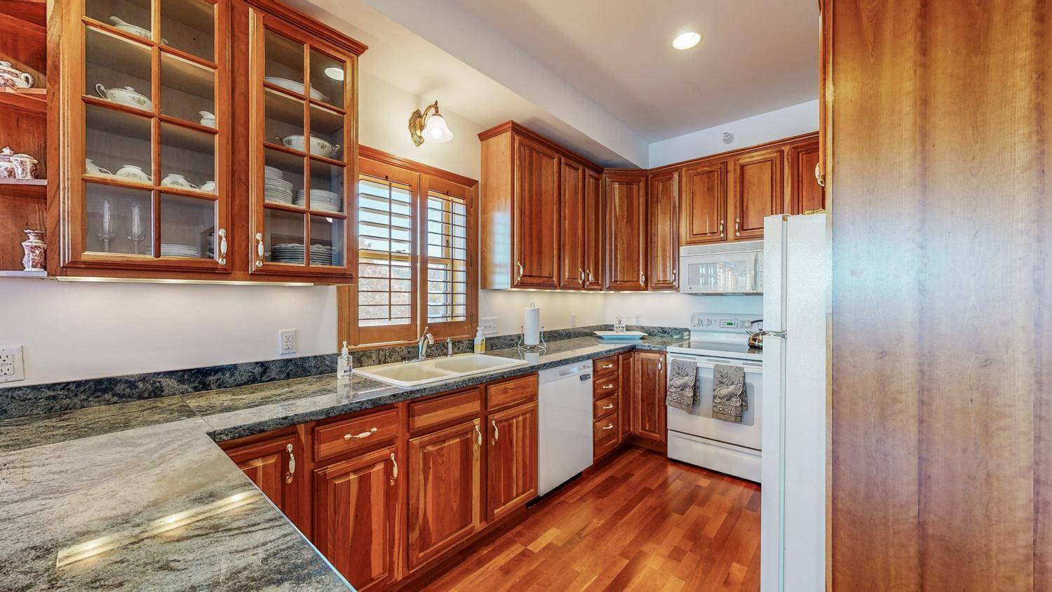 Lake City, MN 55041,900 S Lakeshore DR #405