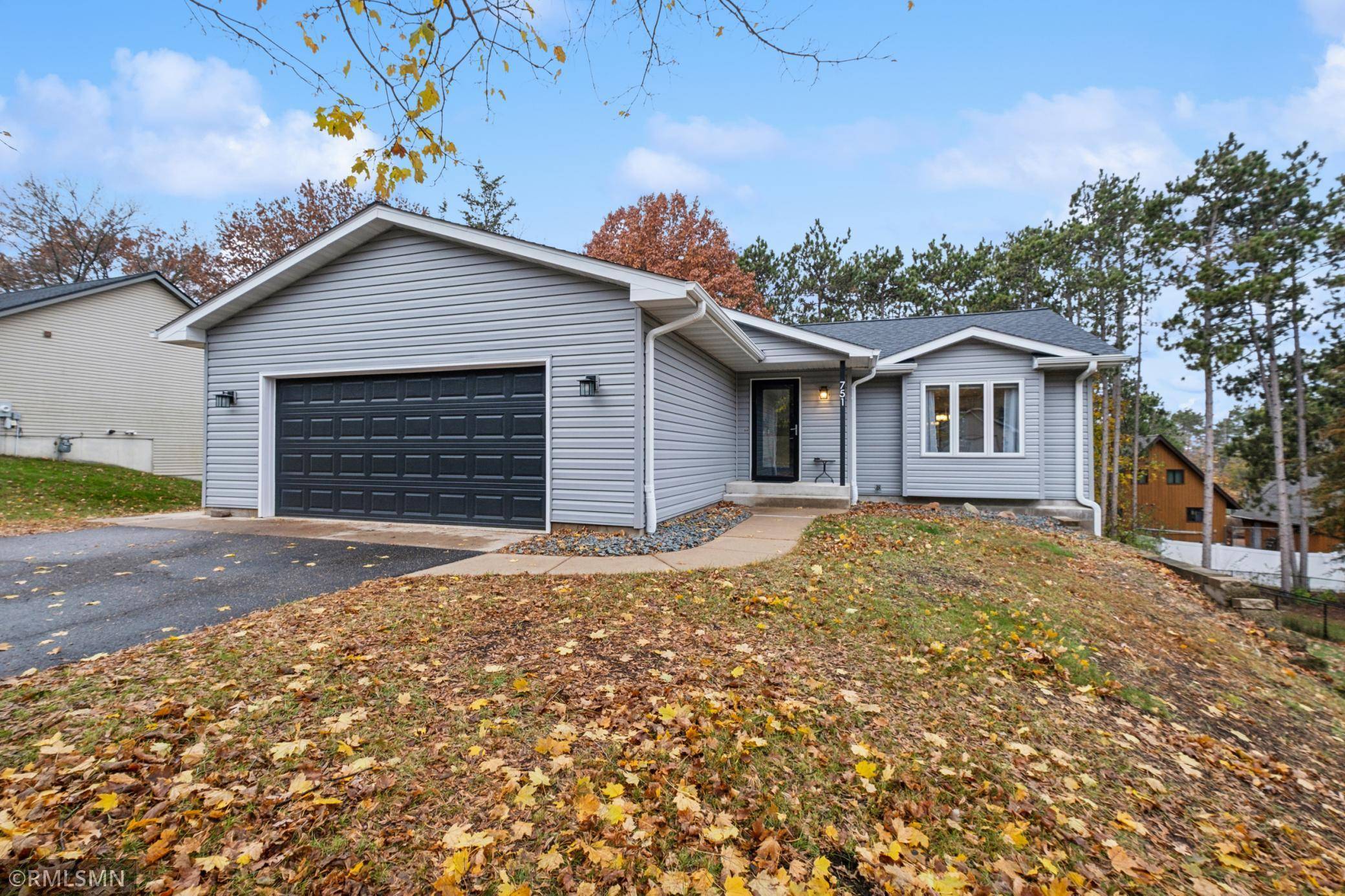 Hudson, WI 54016,751 Woodcrest DR N