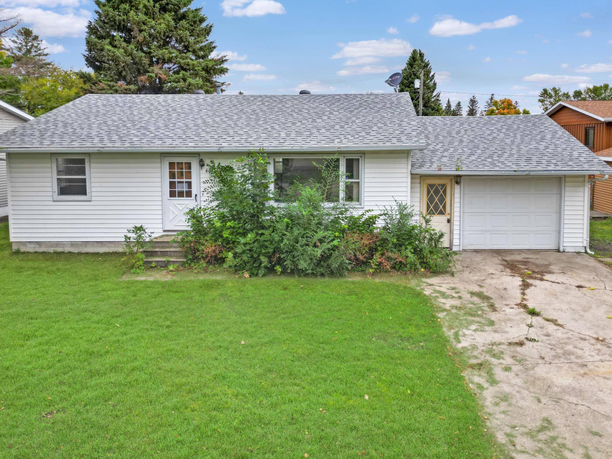 Argyle, MN 56713,407 W 4th ST