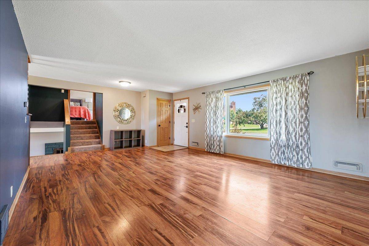 Rosemount, MN 55068,3315 Upper 143rd ST W