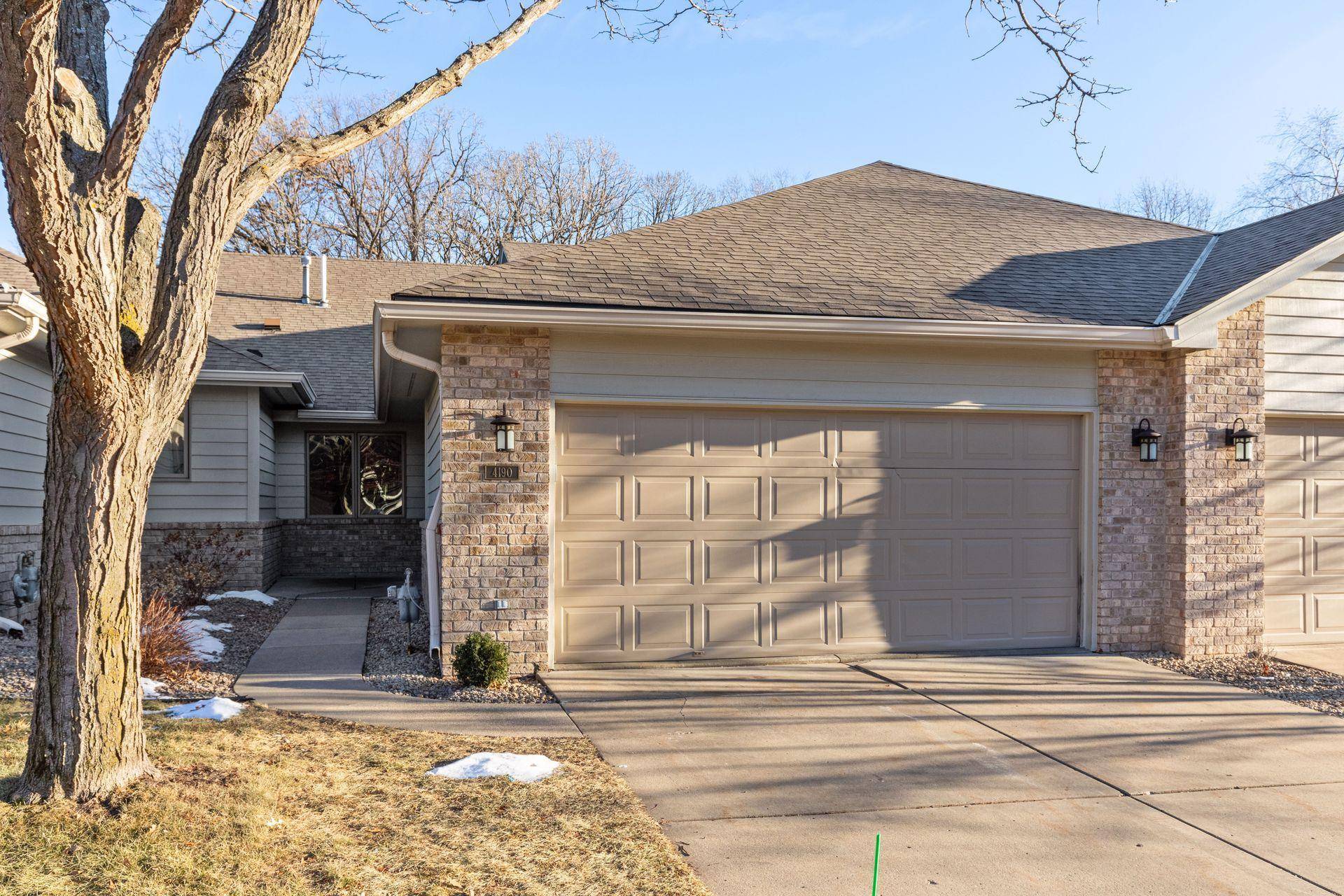 Eagan, MN 55122,4190 Starbridge CT