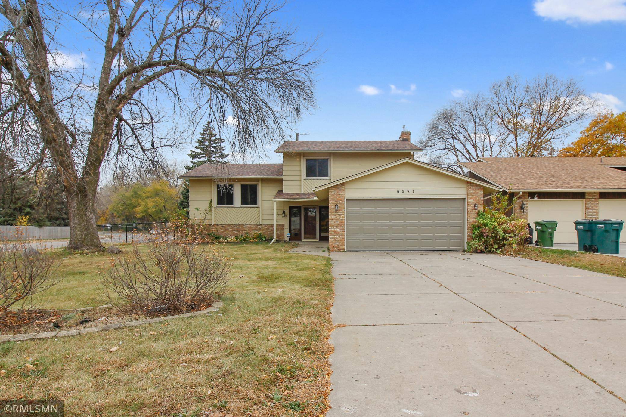 Brooklyn Park, MN 55445,6924 Candlewood CIR