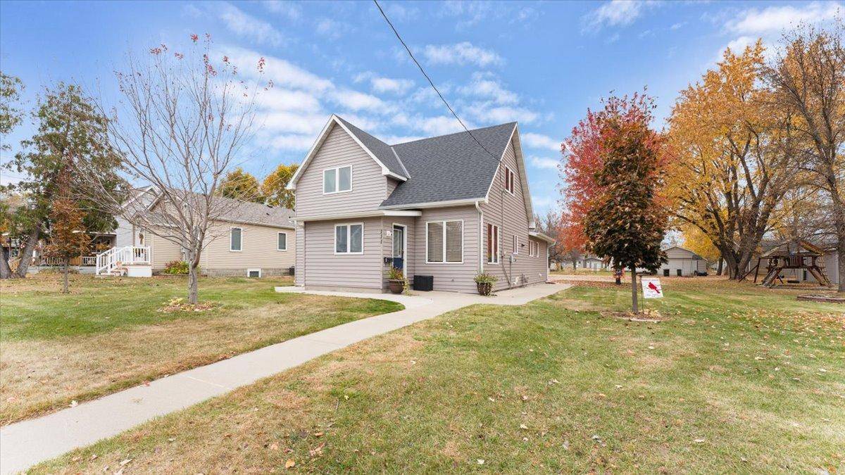 Melrose, MN 56352,111 3rd ST SE