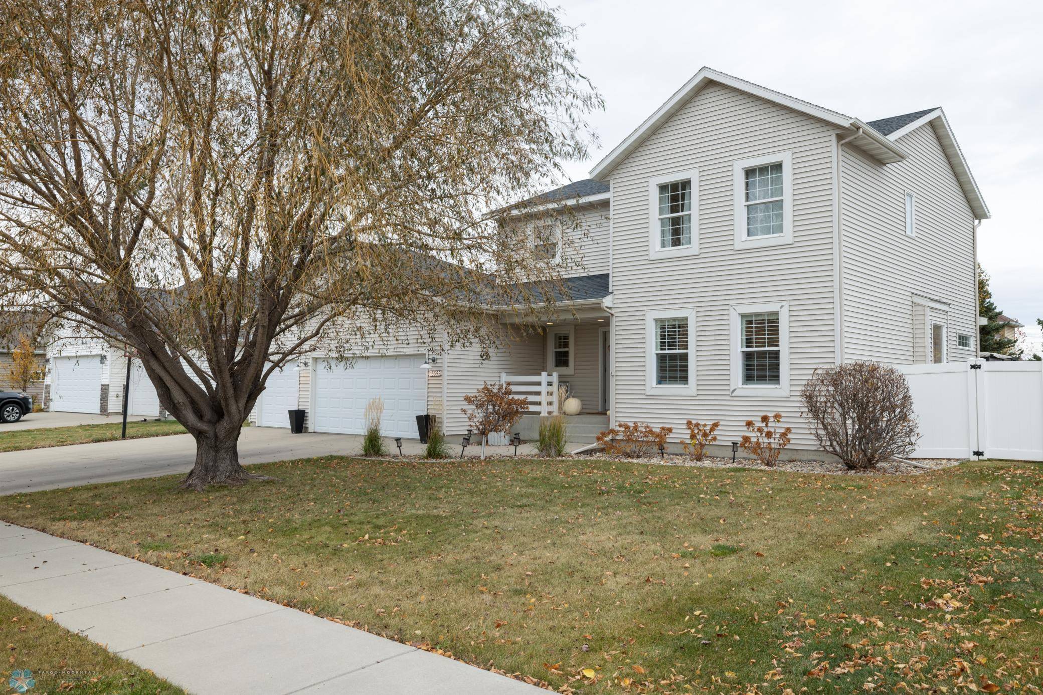 Fargo, ND 58104,5592 Farmstead CT S