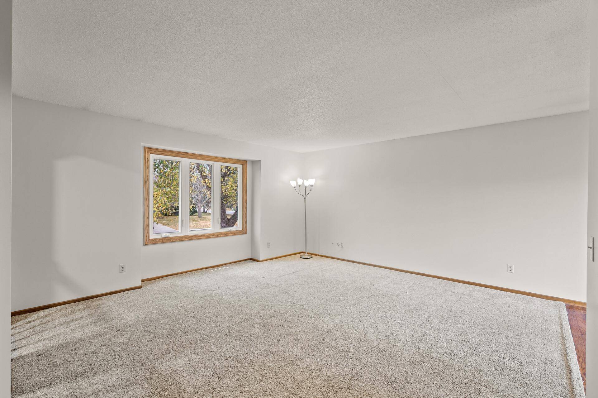 Champlin, MN 55316,7346 116th PL N
