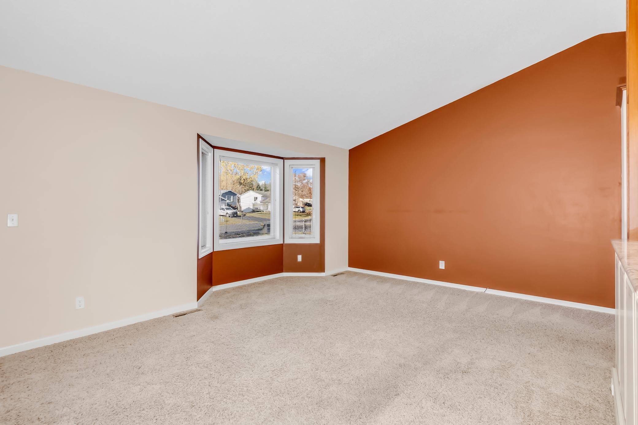 Woodbury, MN 55125,2613 Brittany LN