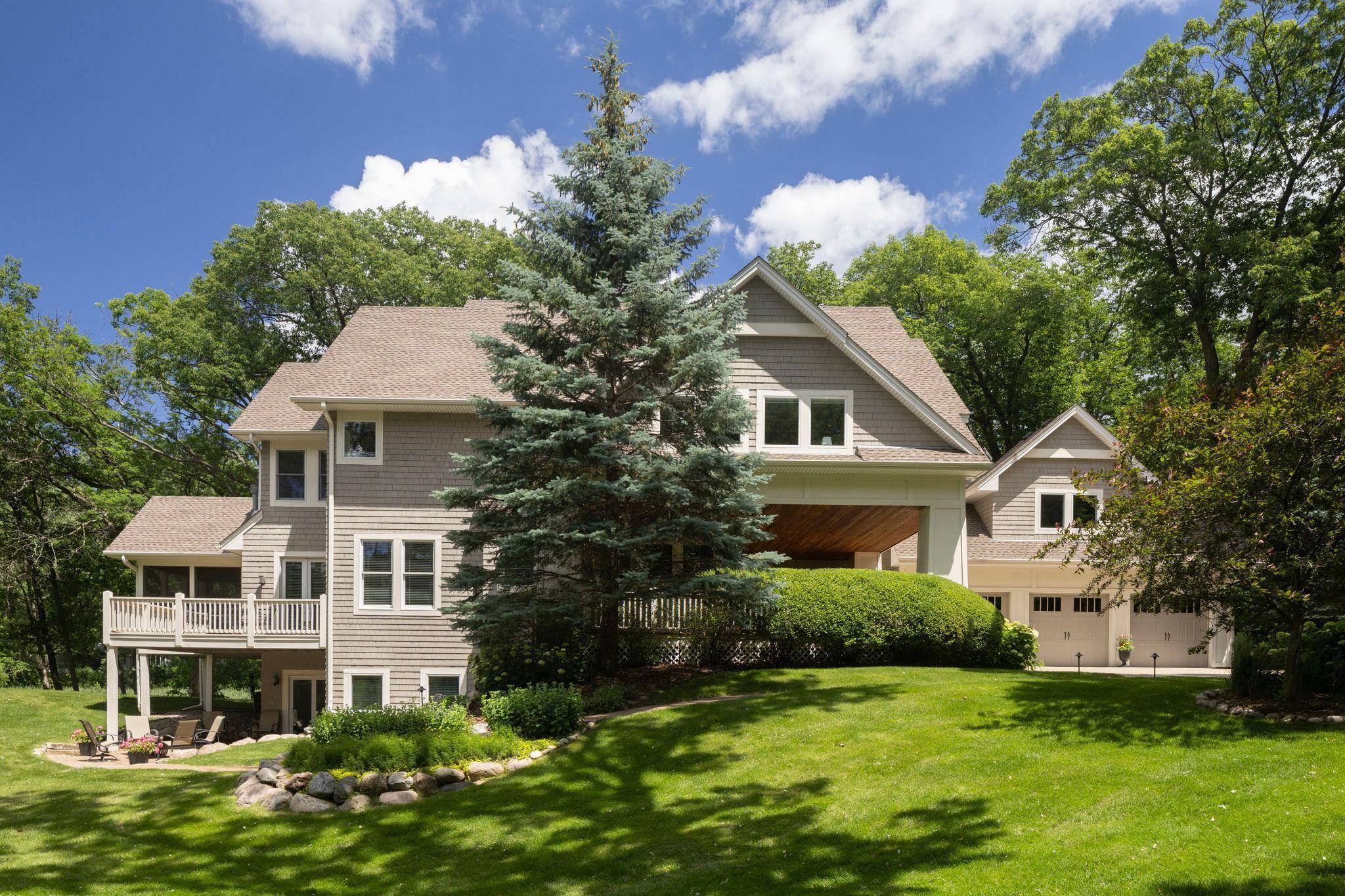 Minnetonka, MN 55305,11636 Timberline RD