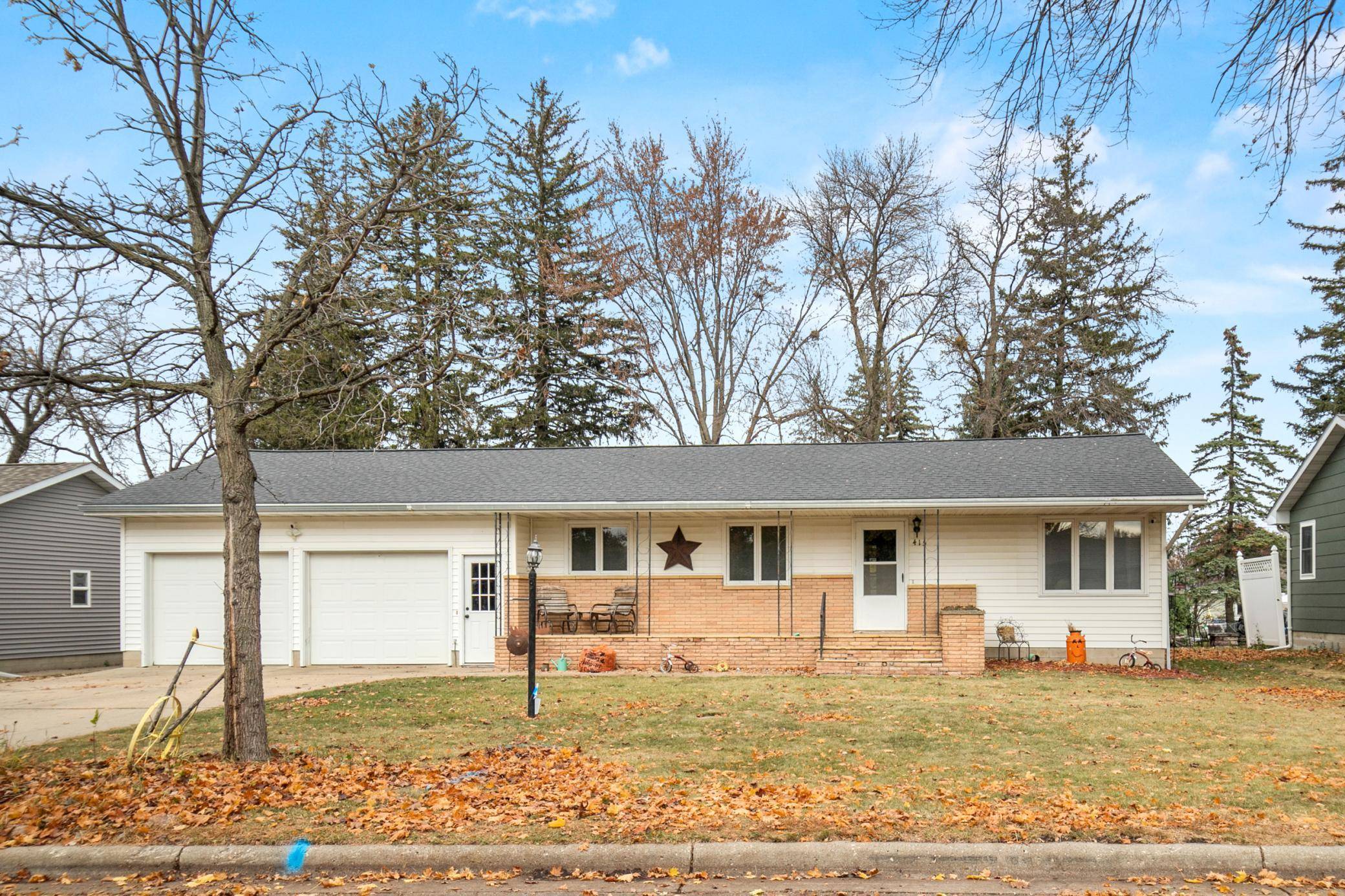 New Richland, MN 56072,415 2nd ST NW