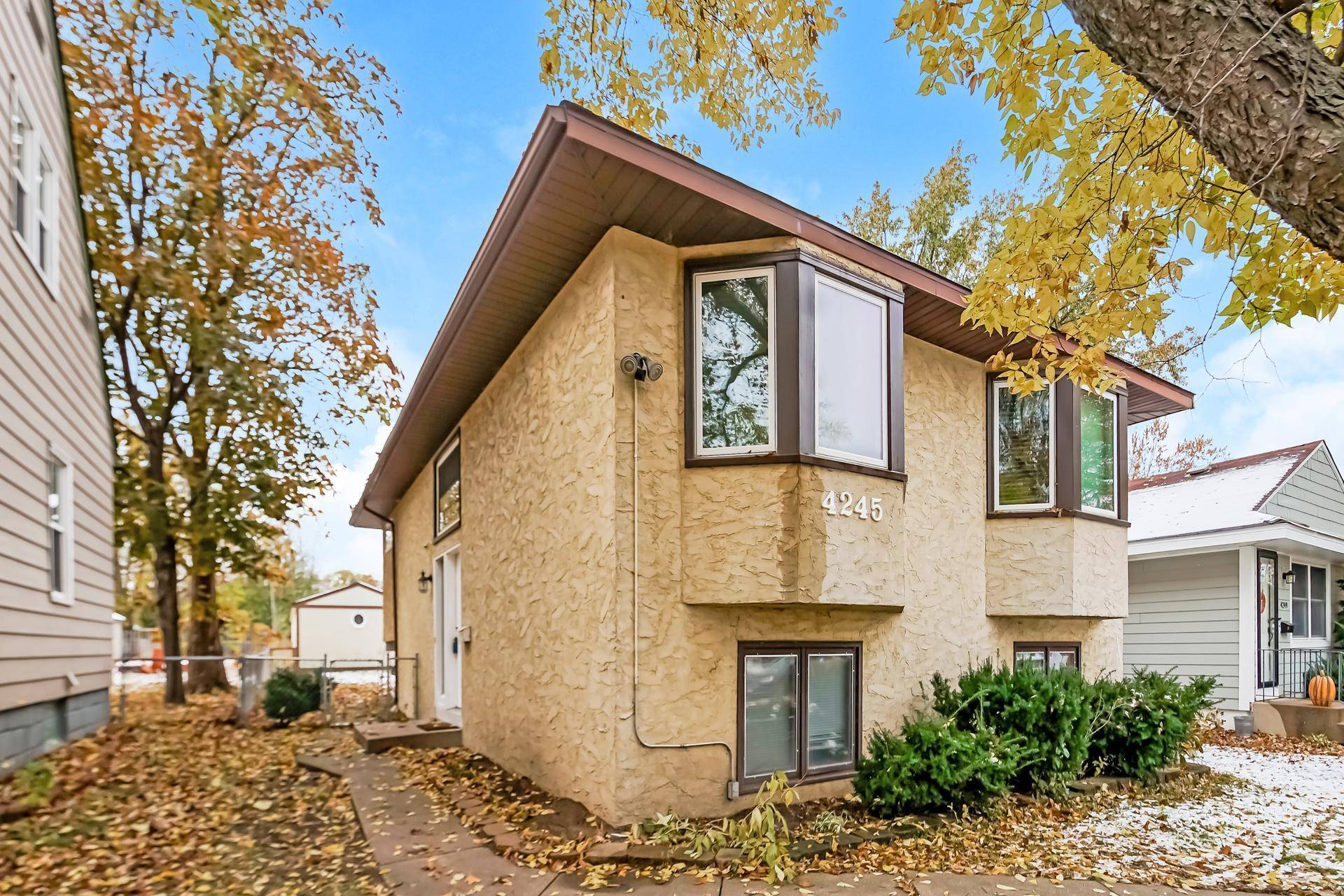 Crystal, MN 55422,4245 Vera Cruz AVE N