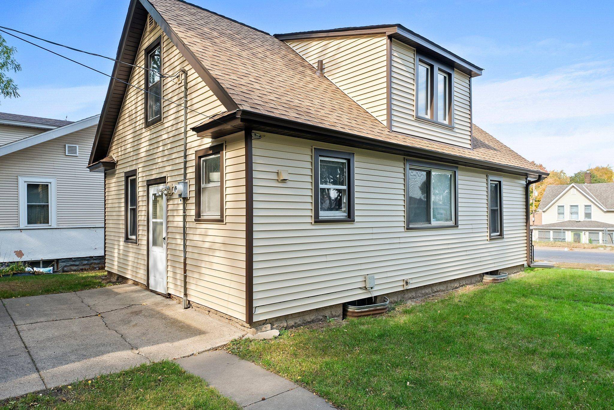 Saint Paul, MN 55107,262 Curtice ST E