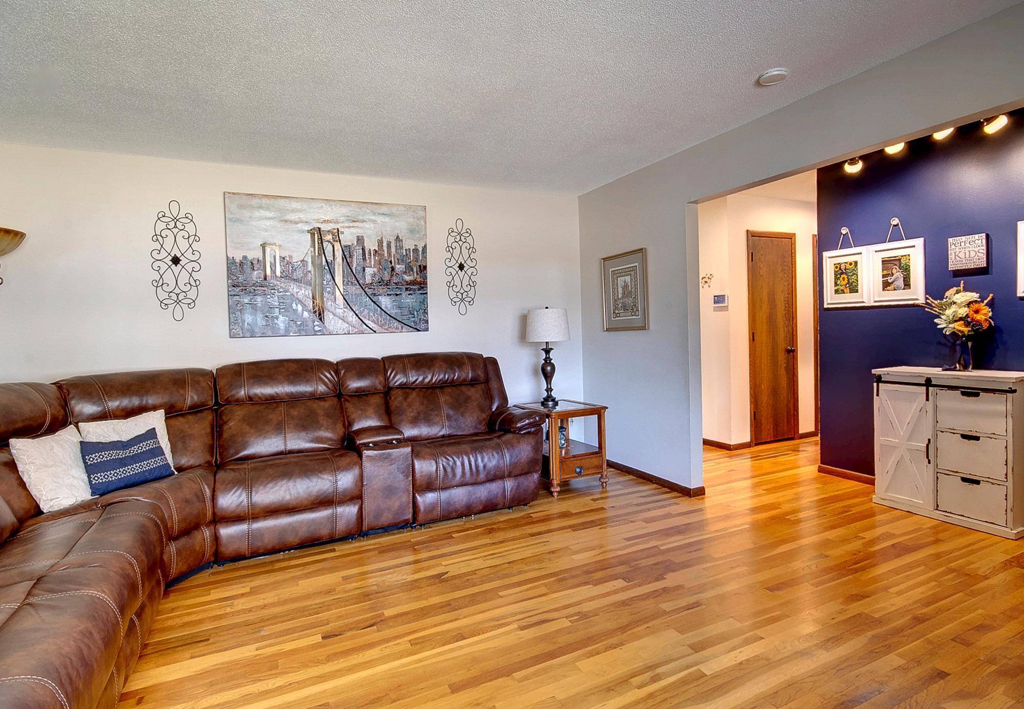 Coon Rapids, MN 55433,10124 Raven ST NW